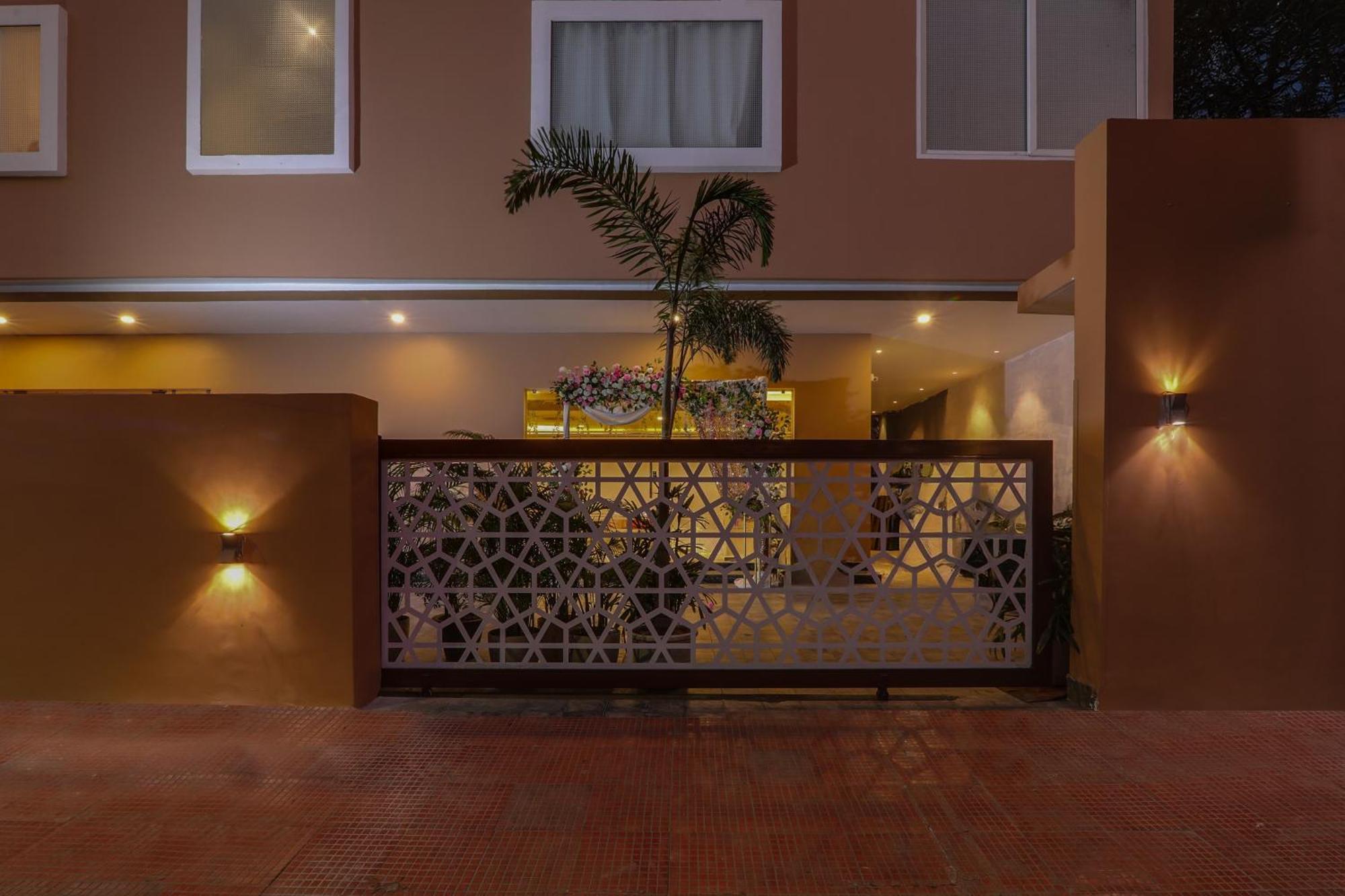 Super Townhouse Viraj Khand Formerly Veridian Inn Chinhat Extérieur photo